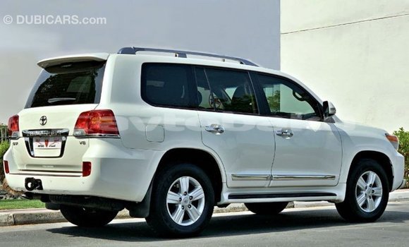 Buy Import Toyota Land Cruiser White Car in Import - Dubai in Abseron Buy Import Toyota Land Cruiser White Car in Import - Dubai in Abseron