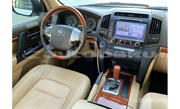 Buy Import Toyota Land Cruiser White Car in Import - Dubai in Abseron Buy Import Toyota Land Cruiser White Car in Import - Dubai in Abseron