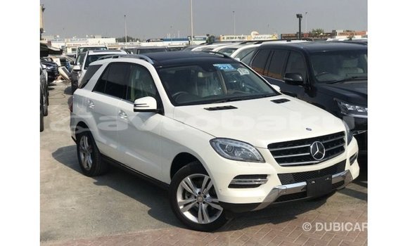 Buy Import Mercedes-Benz 190 White Car in Import - Dubai in Abseron Buy Import Mercedes-Benz 190 White Car in Import - Dubai in Abseron