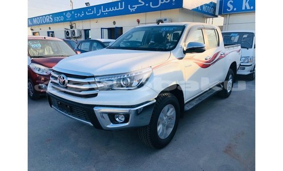 Buy Import Toyota Hilux White Car in Import - Dubai in Abseron