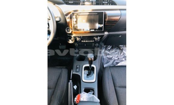 Buy Import Toyota Hilux White Car in Import - Dubai in Abseron Buy Import Toyota Hilux White Car in Import - Dubai in Abseron