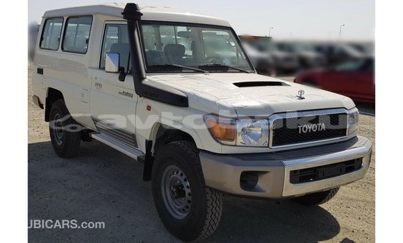 Buy Import Toyota Land Cruiser White Car in Import - Dubai in Abseron Buy Import Toyota Land Cruiser White Car in Import - Dubai in Abseron