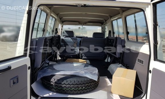 Buy Import Toyota Land Cruiser White Car in Import - Dubai in Abseron Buy Import Toyota Land Cruiser White Car in Import - Dubai in Abseron