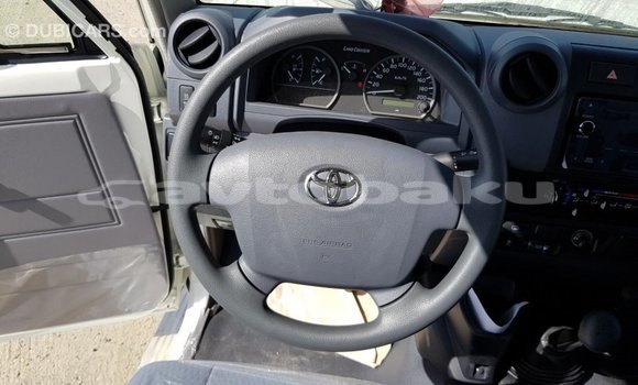 Buy Import Toyota Land Cruiser White Car in Import - Dubai in Abseron Buy Import Toyota Land Cruiser White Car in Import - Dubai in Abseron
