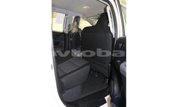 Buy Import Toyota Hilux White Car in Import - Dubai in Abseron Buy Import Toyota Hilux White Car in Import - Dubai in Abseron