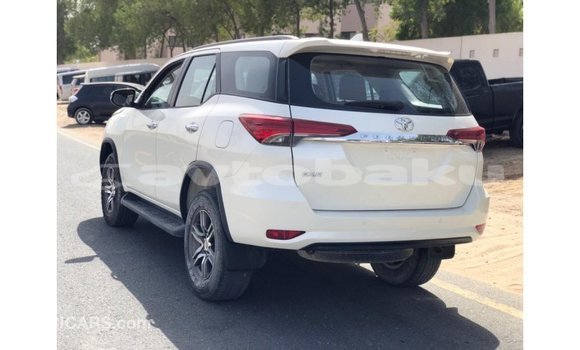 Buy Import Toyota Fortuner White Car in Import - Dubai in Abseron Buy Import Toyota Fortuner White Car in Import - Dubai in Abseron