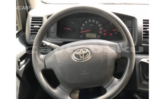 Buy Import Toyota Hiace White Car in Import - Dubai in Abseron Buy Import Toyota Hiace White Car in Import - Dubai in Abseron