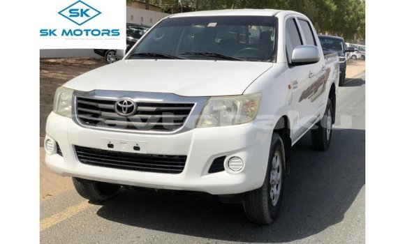 Buy Import Toyota Hilux White Car in Import - Dubai in Abseron