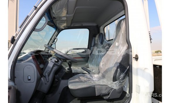 Buy Import Hyundai Accent White Car in Import - Dubai in Abseron