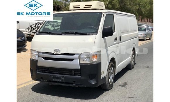 Buy Import Toyota Hiace White Car in Import - Dubai in Abseron