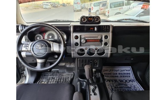 Buy Import Toyota FJ Cruiser Other Car in Import - Dubai in Abseron Buy Import Toyota FJ Cruiser Other Car in Import - Dubai in Abseron