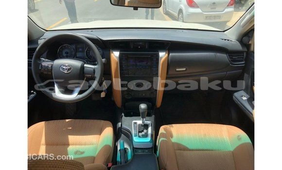 Buy Import Toyota Fortuner White Car in Import - Dubai in Abseron Buy Import Toyota Fortuner White Car in Import - Dubai in Abseron