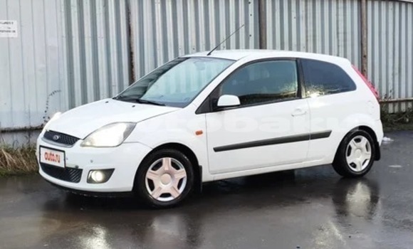 Buy Used Ford Fiesta White Car in Baki in Abseron