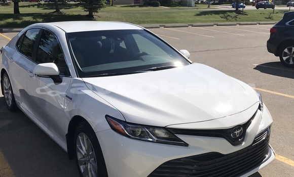 Buy Import Toyota Camry White Car in Baki in Abseron