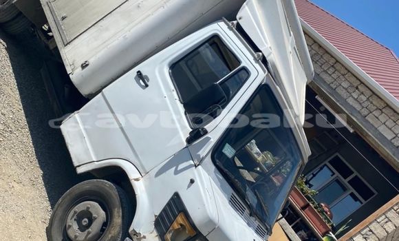 Buy Used Mercedes‒Benz 1213 White Truck in Baki in Abseron