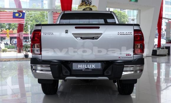 Buy Used Toyota HiAce Silver Truck in Agdam in Mil-Qarabax Buy Used Toyota HiAce Silver Truck in Agdam in Mil-Qarabax