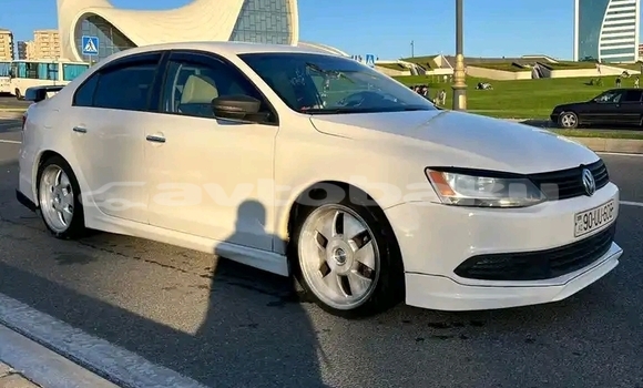 Buy Used Volkswagen Jetta White Car in Baki in Abseron