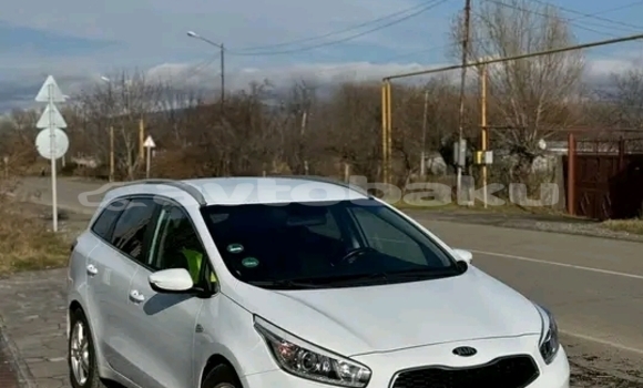 Buy Used Kia Cee'd White Car in Alat in Abseron Buy Used Kia Cee'd White Car in Alat in Abseron