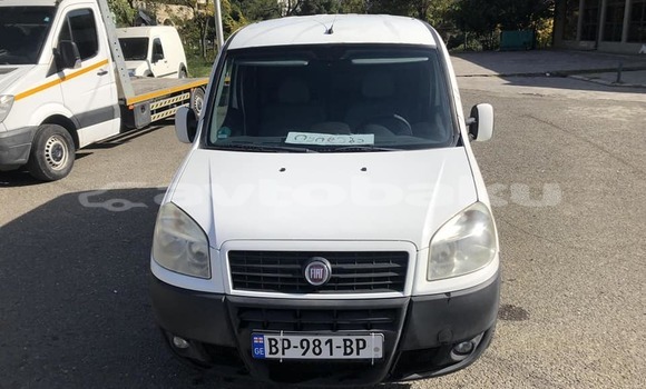 Buy Used Toyota Hiace White Car in Agdas in Sirvan Buy Used Toyota Hiace White Car in Agdas in Sirvan
