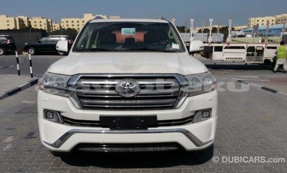 Buy Import Toyota Land Cruiser White Car in Import - Dubai in Abseron Buy Import Toyota Land Cruiser White Car in Import - Dubai in Abseron