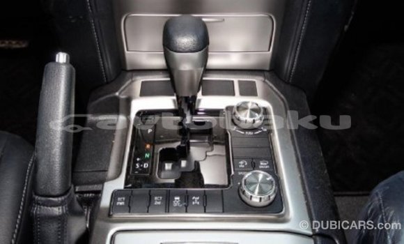 Buy Import Toyota Land Cruiser White Car in Import - Dubai in Abseron Buy Import Toyota Land Cruiser White Car in Import - Dubai in Abseron