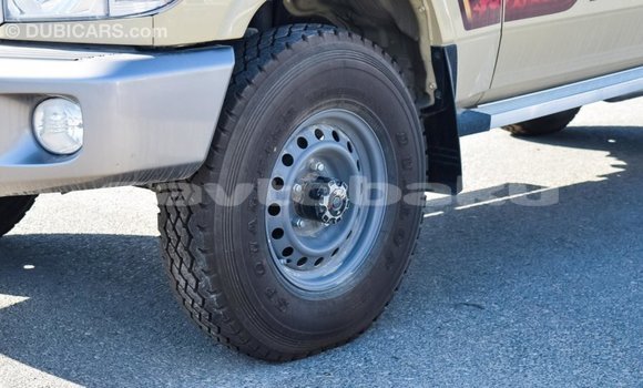 Buy Import Toyota Land Cruiser Beige Car in Import - Dubai in Abseron Buy Import Toyota Land Cruiser Beige Car in Import - Dubai in Abseron