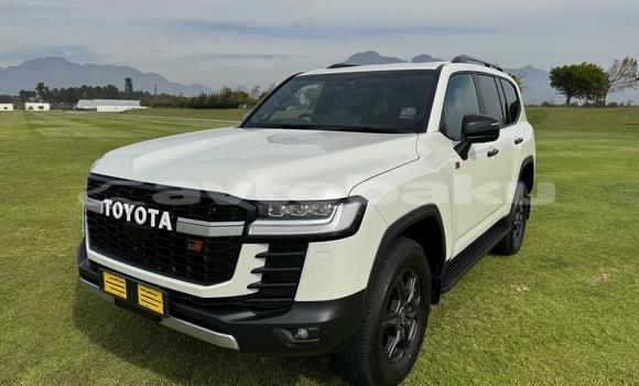 Buy Used Toyota Land Cruiser White Car in Baki in Abseron Buy Used Toyota Land Cruiser White Car in Baki in Abseron
