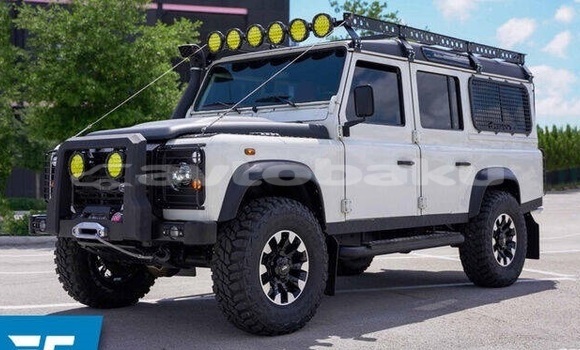 Buy Used Land Rover Defender White Car in Baki in Abseron Buy Used Land Rover Defender White Car in Baki in Abseron