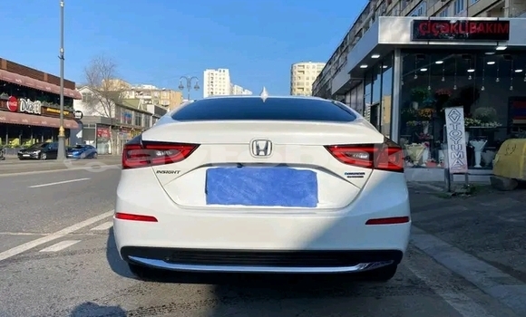 Buy Used Honda Insight White Car in Ali Bayramli in Mugan-Salyan Buy Used Honda Insight White Car in Ali Bayramli in Mugan-Salyan