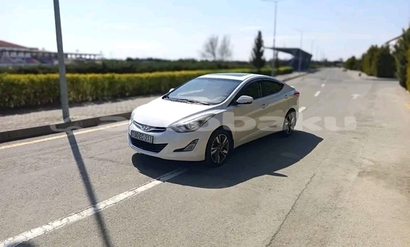 Buy Used Hyundai Elantra White Car in Ali Bayramli in Mugan-Salyan Buy Used Hyundai Elantra White Car in Ali Bayramli in Mugan-Salyan