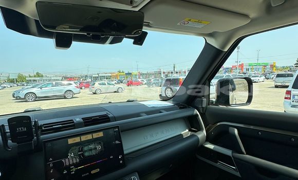 Buy Used Land Rover Defender Brown Car in Tartar in Mil-Qarabax Buy Used Land Rover Defender Brown Car in Tartar in Mil-Qarabax