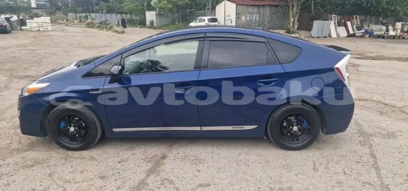 Big with watermark toyota prius abseron alat 4678