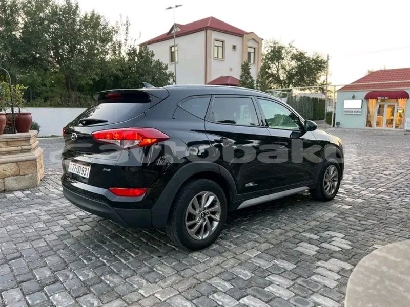 Big with watermark hyundai tucson saki balakan 4713