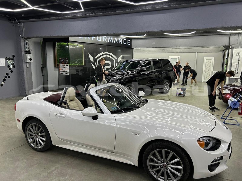 Big with watermark fiat 124 spider abseron baki 4735