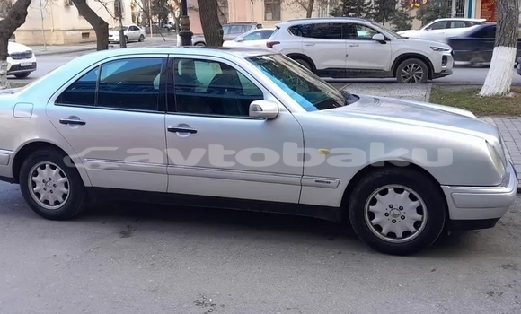 Buy Used Mercedes-Benz E–Class Silver Car in Sumqayit in Abseron