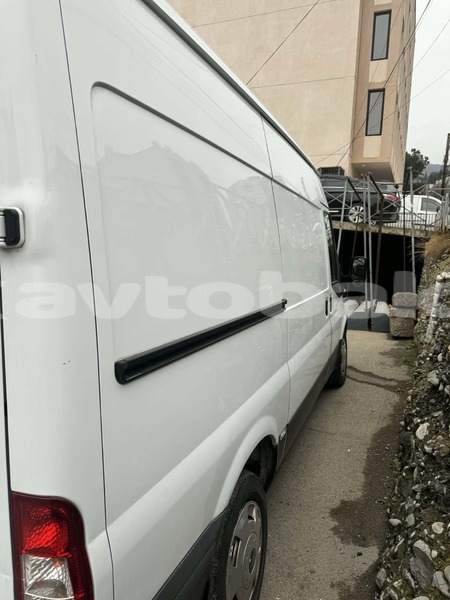 Big with watermark ford e 150 cargo van abseron zirya 4839