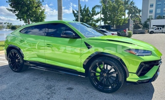 Buy Used Lamborghini Urus Green Car in Agdas in Sirvan Buy Used Lamborghini Urus Green Car in Agdas in Sirvan