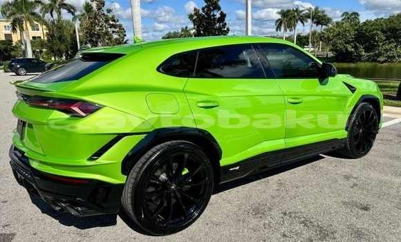 Buy Used Lamborghini Urus Green Car in Agdas in Sirvan Buy Used Lamborghini Urus Green Car in Agdas in Sirvan