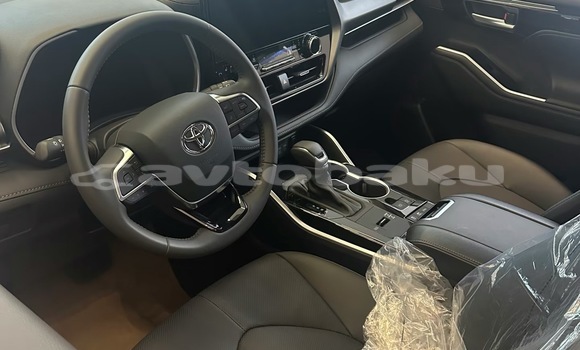 Buy New Toyota Highlander White Car in Baki in Abseron Buy New Toyota Highlander White Car in Baki in Abseron