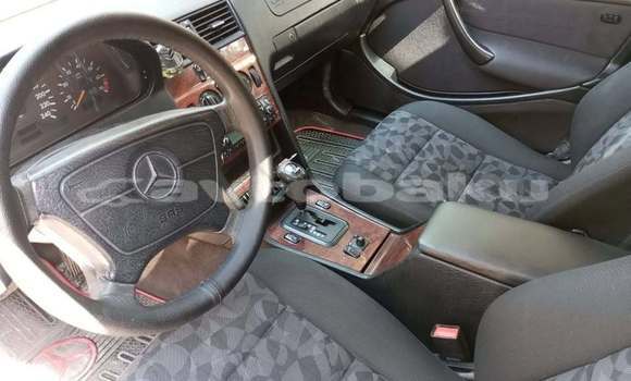 Buy Used Mercedes-Benz 190 Green Car in Baki in Abseron Buy Used Mercedes-Benz 190 Green Car in Baki in Abseron