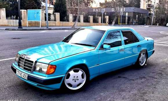 Buy Used Mercedes-Benz E–Class Blue Car in Baki in Abseron
