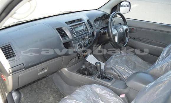 Buy Used Toyota Hilux Silver Car in Alat in Abseron Buy Used Toyota Hilux Silver Car in Alat in Abseron
