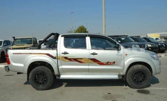 Buy Used Toyota Hilux Silver Car in Alat in Abseron Buy Used Toyota Hilux Silver Car in Alat in Abseron