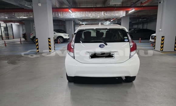 Buy Used Toyota Aqua White Car in Baki in Abseron Buy Used Toyota Aqua White Car in Baki in Abseron