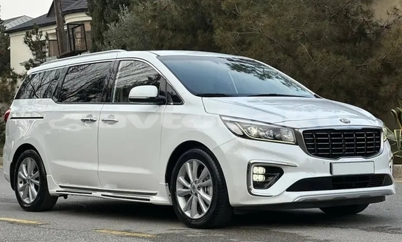 Buy Used Kia Carnival White Car in Bilqax in Abseron