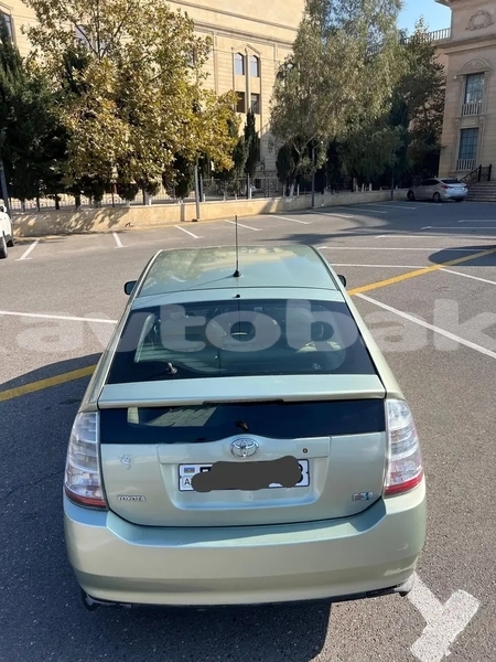 Big with watermark toyota prius mugan salyan ali bayramli 4919