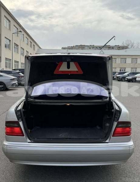 Big with watermark mercedes benz e classe abseron baki 4924