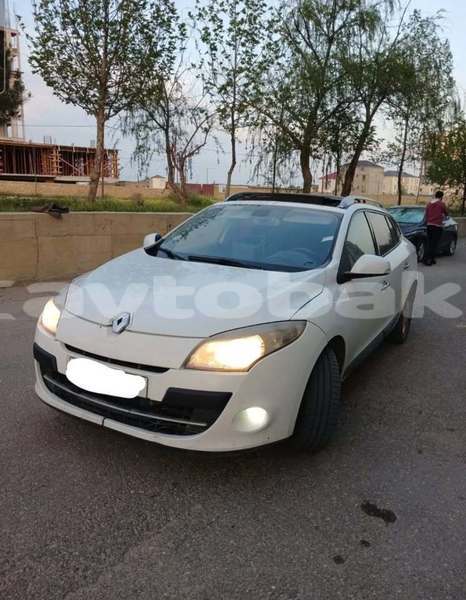 Big with watermark renault megane abseron baki 4963