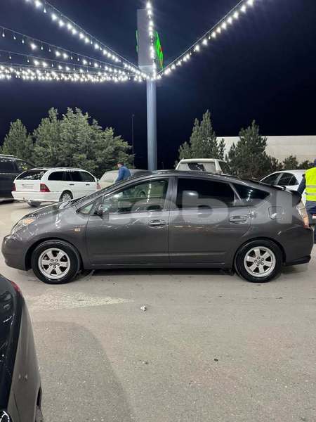 Big with watermark toyota prius abseron baki 4971