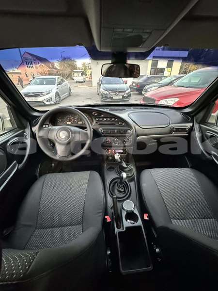 Big with watermark chevrolet niva abseron baki 4974